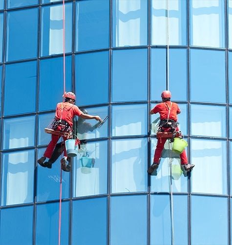 Мытье фасадов промальпинистами в Ухте